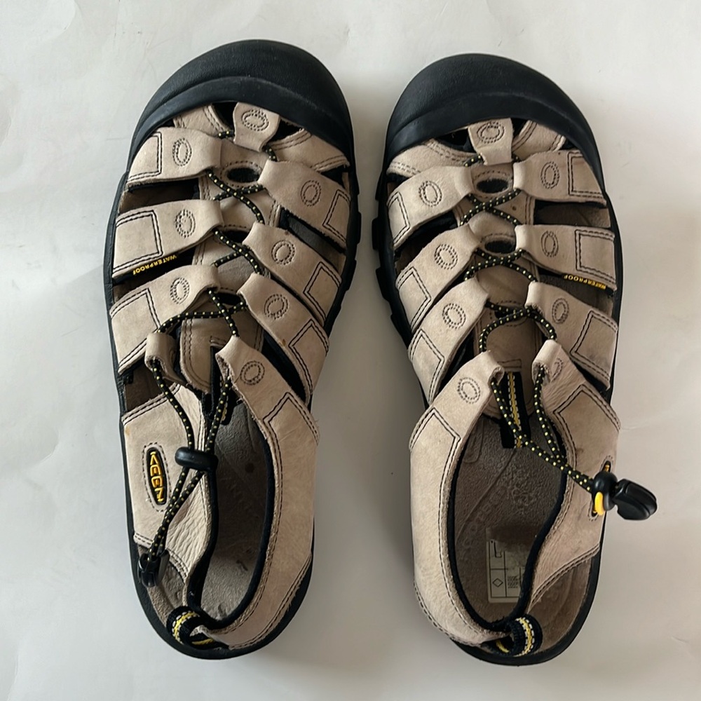 Keen Newport sandals - women’s 11
